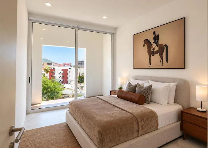 Apartahotel Eureka - 3br, Hot Tub, 2 Blocks From Cabo San Lucas