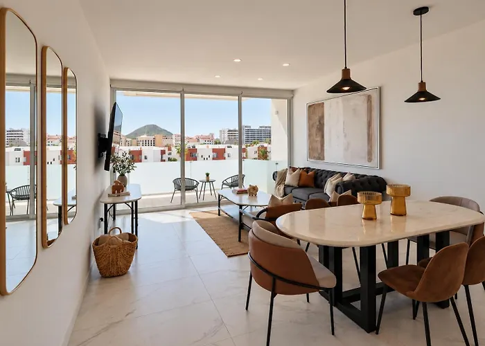 Eureka - 3br, Hot Tub, 2 Blocks From Apartahotel *
