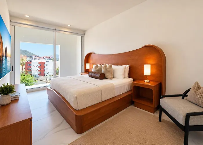 Eureka - 3br, Hot Tub, 2 Blocks From * Cabo San Lucas