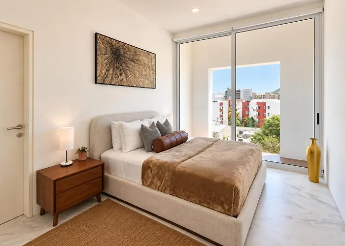 Apartahotel Eureka - 3br, Hot Tub, 2 Blocks From *