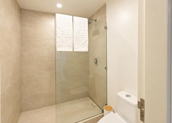 Eureka - 3br, Hot Tub, 2 Blocks From *