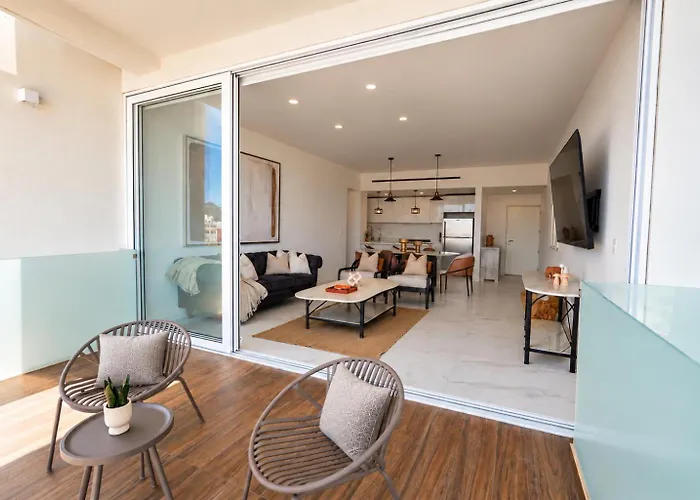 Eureka - 3br, Hot Tub, 2 Blocks From Apartahotel